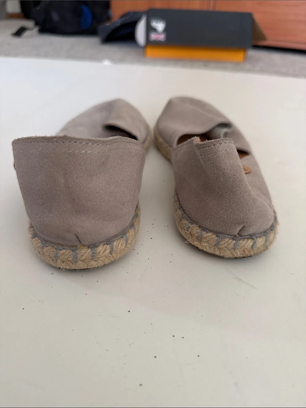 Verbenas Suede Espadrilles in Light Taupe gray size 8